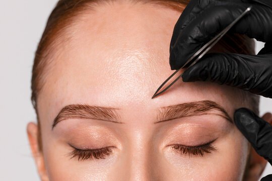 Eyebrow Tinting