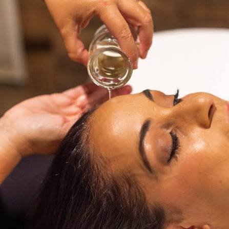 Unique Brows Threading
